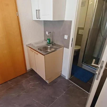 Einfache 2 Mit Parkplatz Nur 8 Min Nach Bayreuth Mistelgau