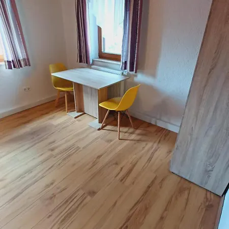 Einfache 2 Mit Parkplatz Nur 8 Min Nach Bayreuth Mistelgau